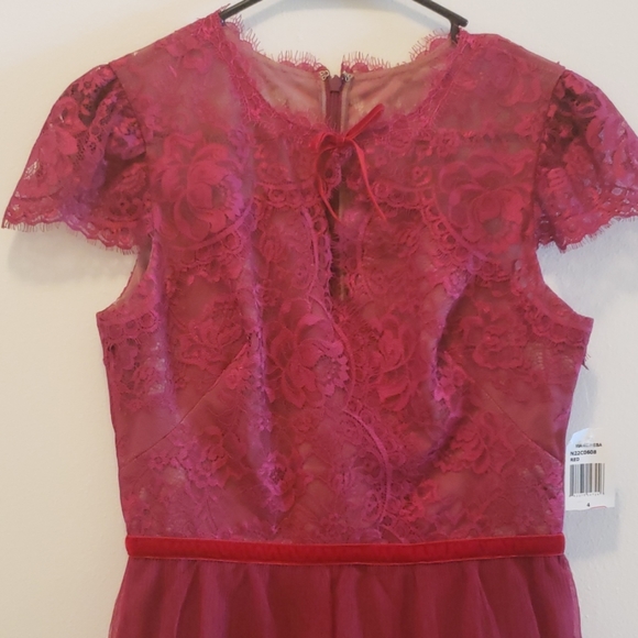 NWT Marchesa Lace Dress - Picture 3 of 5